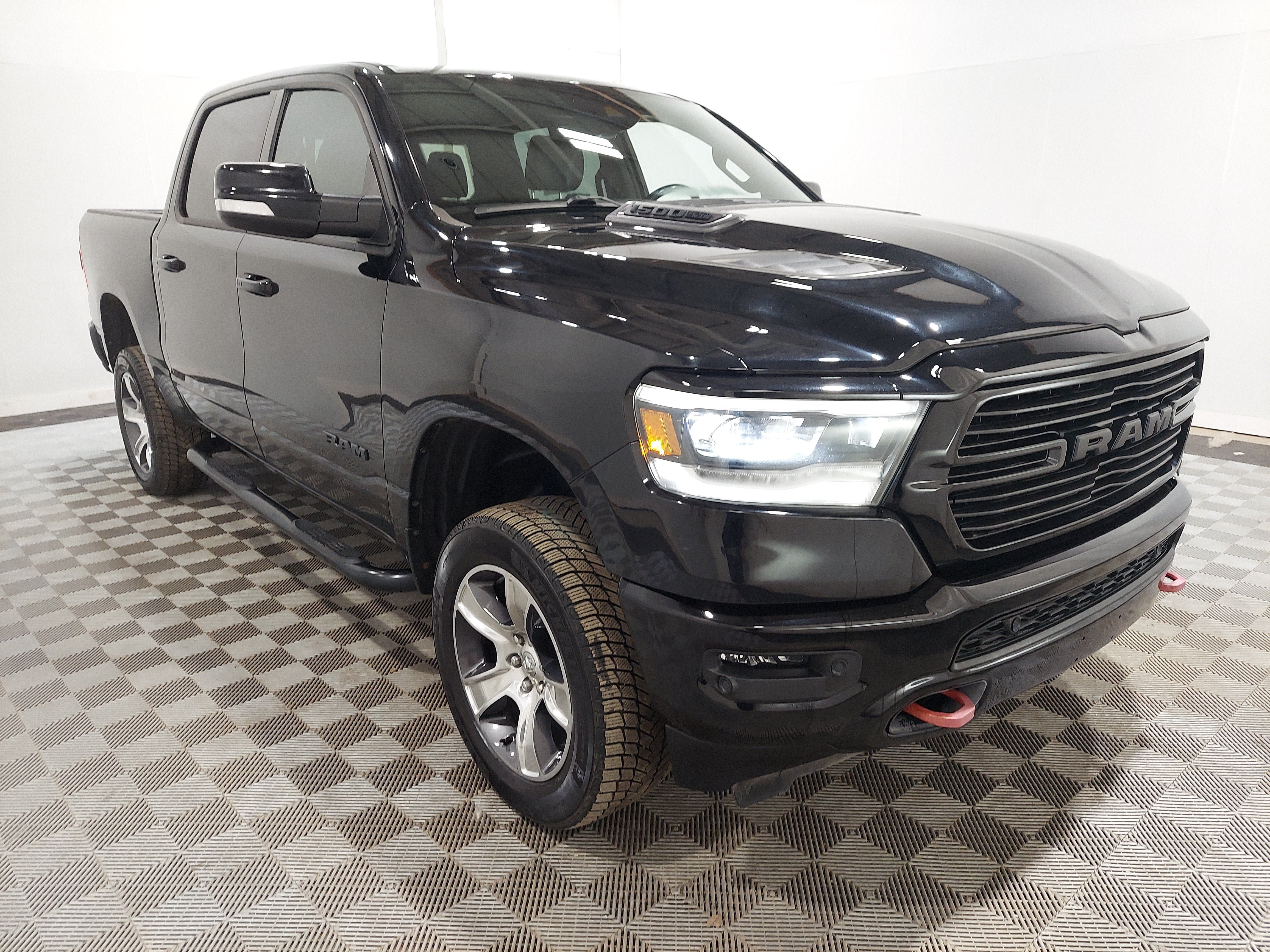 Used 2021 RAM 1500 Sport w/ Level 2 Equipment Group AWD/4WD image 4