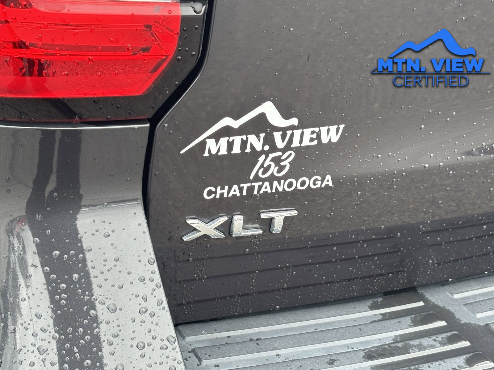 Used 2024 Ford Expedition XLT image 16