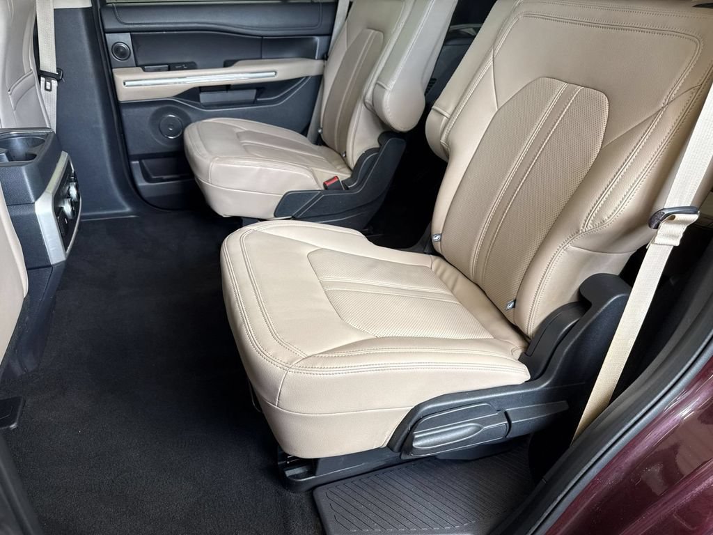 Used 2024 Ford Expedition Limited AWD/4WD image 27