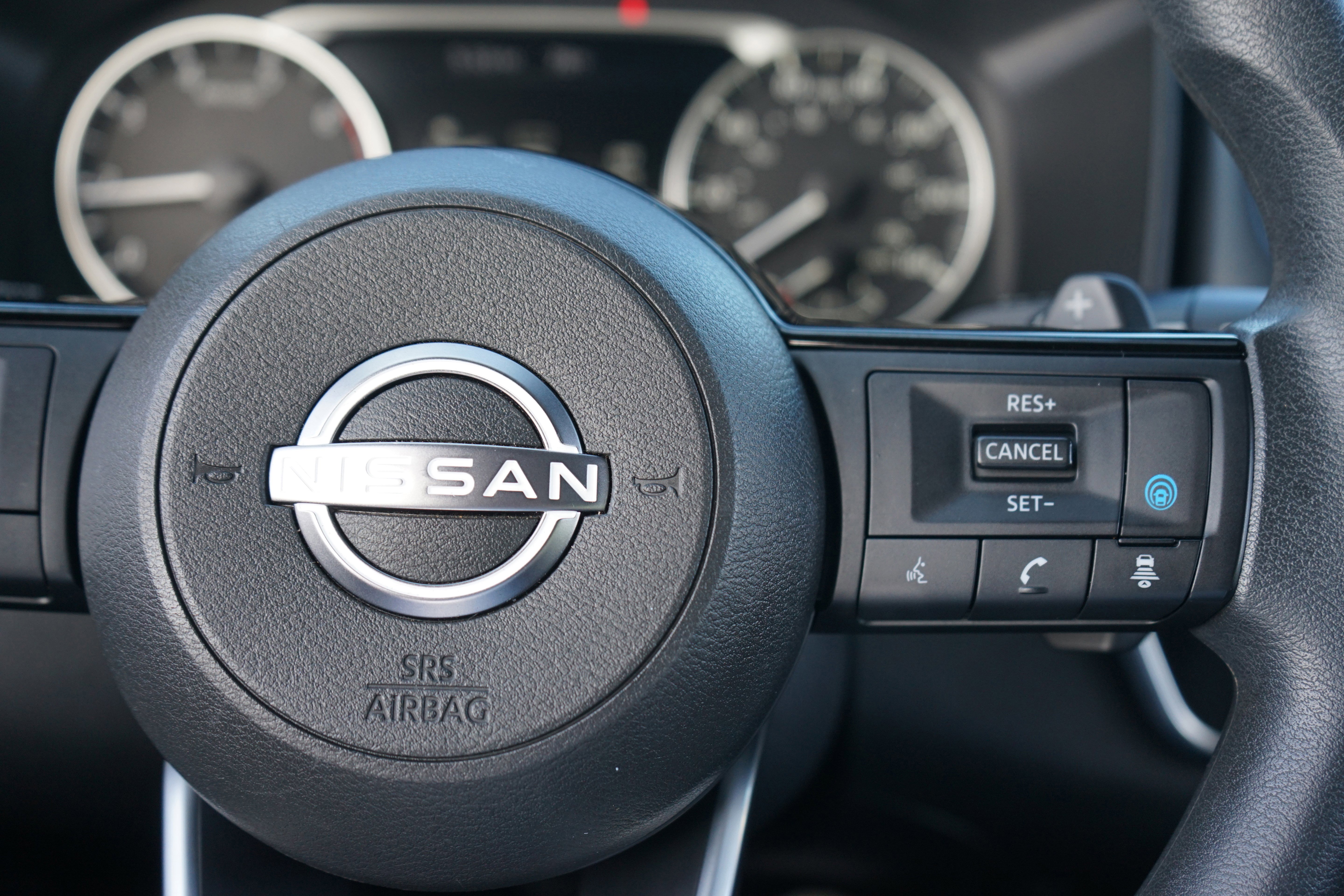 Used 2023 Nissan Rogue SV image 13