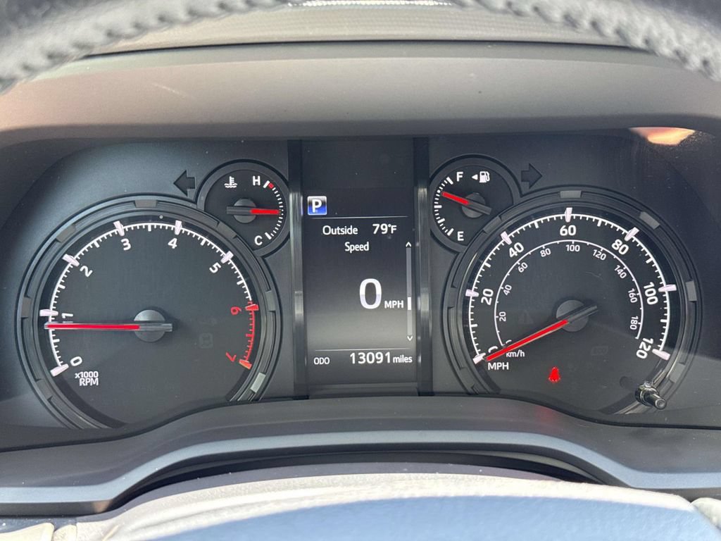 Used 2024 Toyota 4Runner SR5 Premium w/ Moonroof Package AWD/4WD image 8