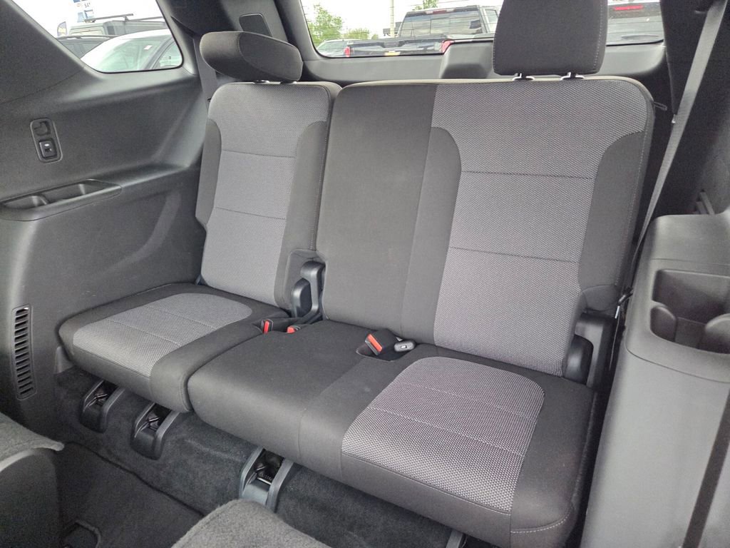 Certified 2023 Chevrolet Traverse LT FWD image 7