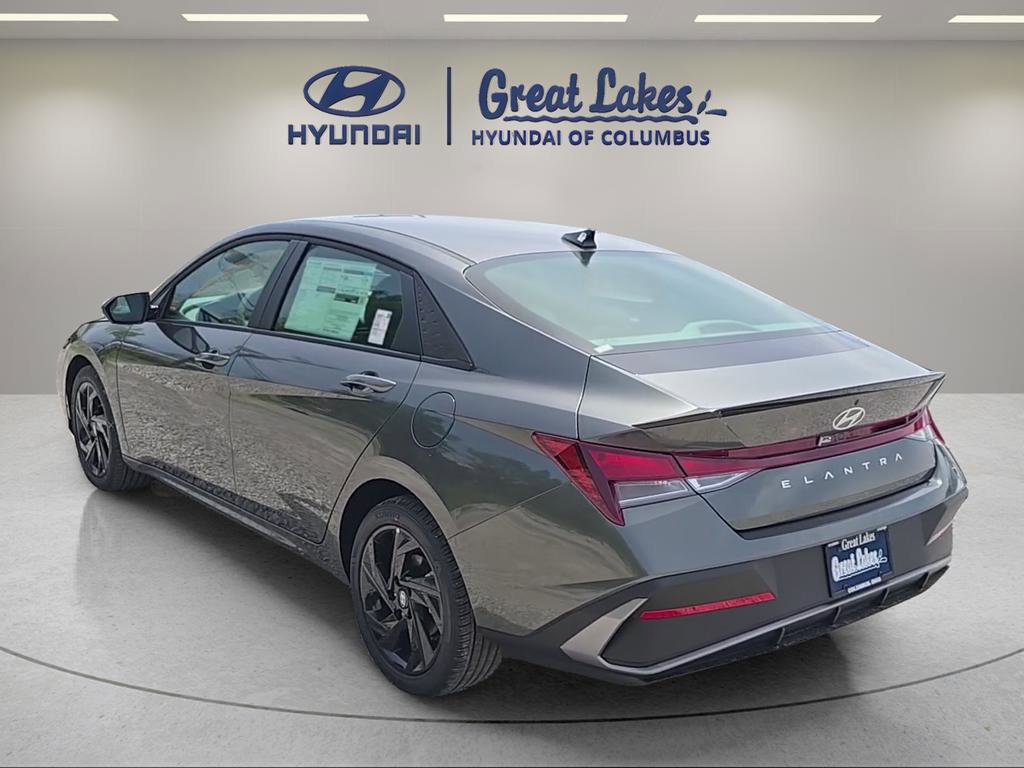 New 2026 Hyundai Elantra Sport FWD image 3
