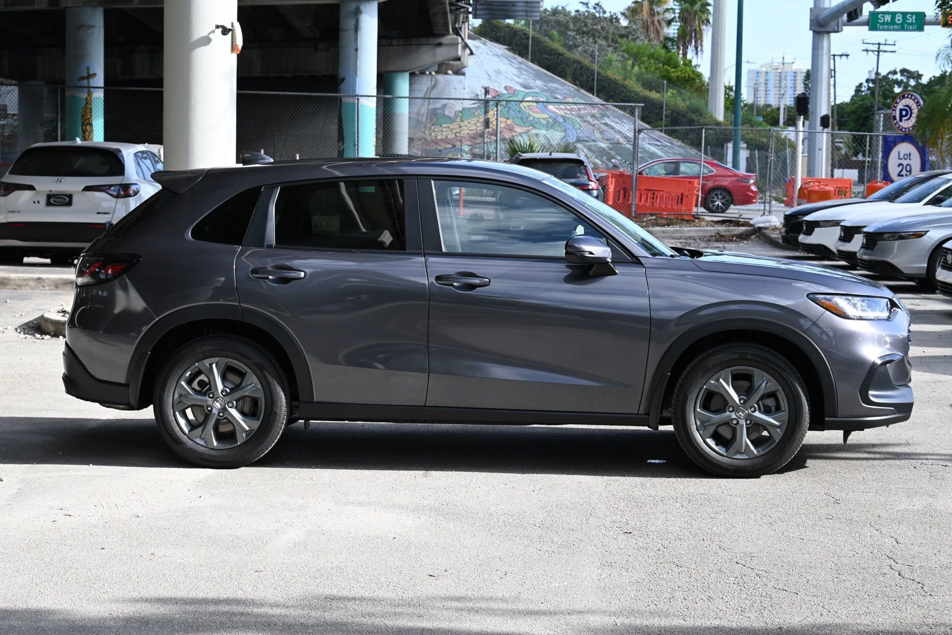 New 2025 Honda HR-V LX image 4