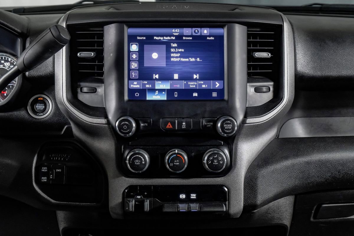 Used 2024 RAM 3500 Tradesman w/ Chrome Appearance Group image 24