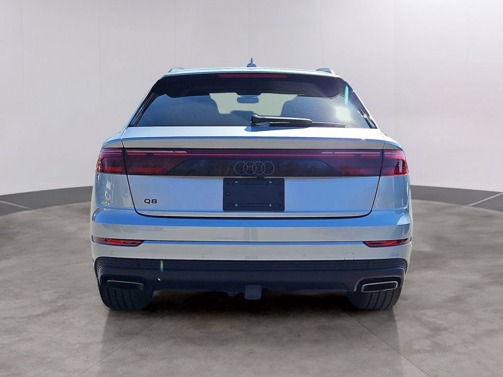 Certified 2025 Audi Q8 Premium AWD/4WD image 5