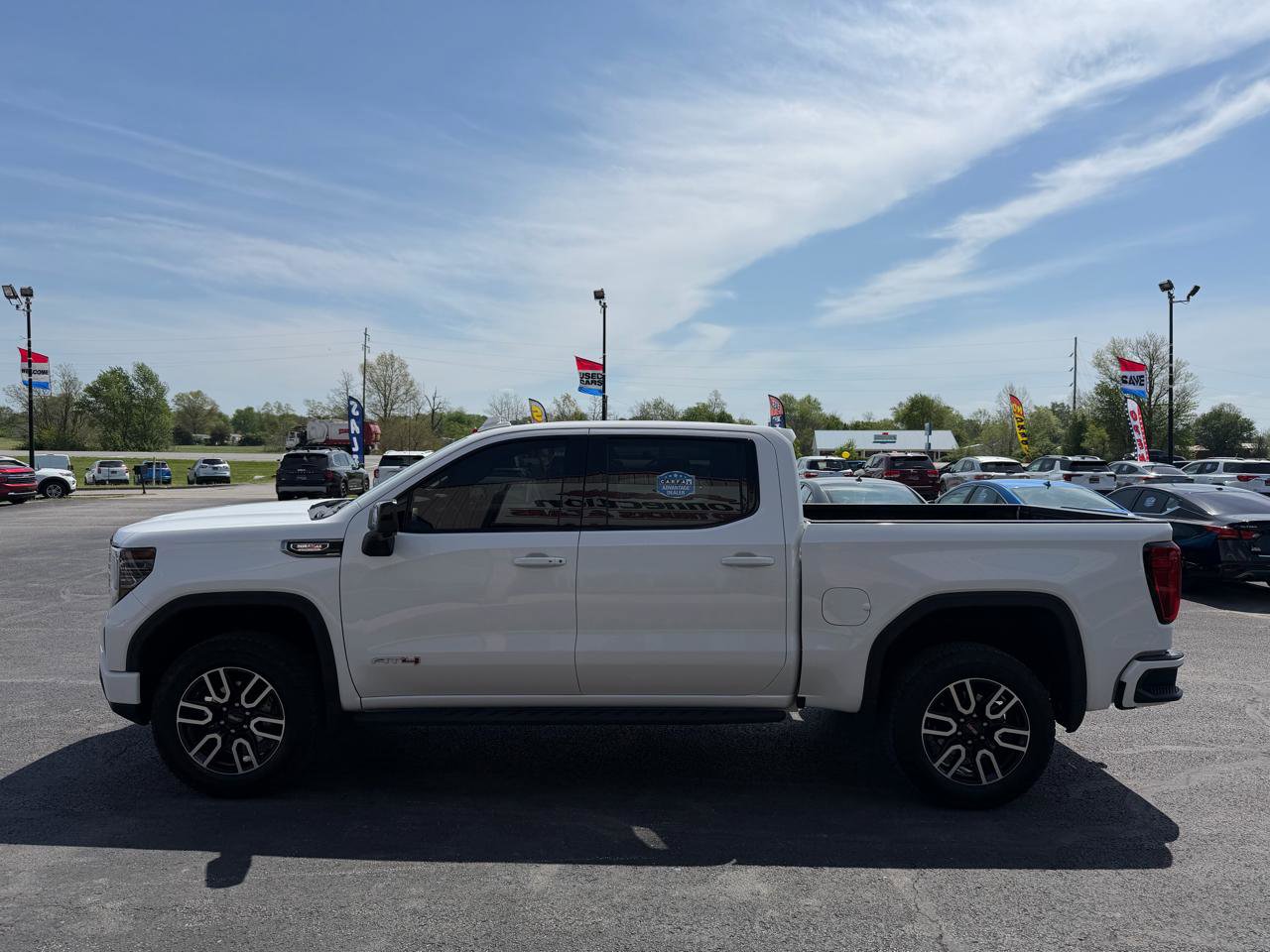 Used 2025 GMC Sierra 1500 AT4 w/ AT4 Premium Package AWD/4WD image 10