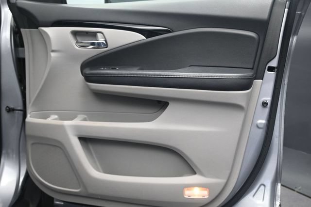 Used 2018 Honda Pilot Touring image 26