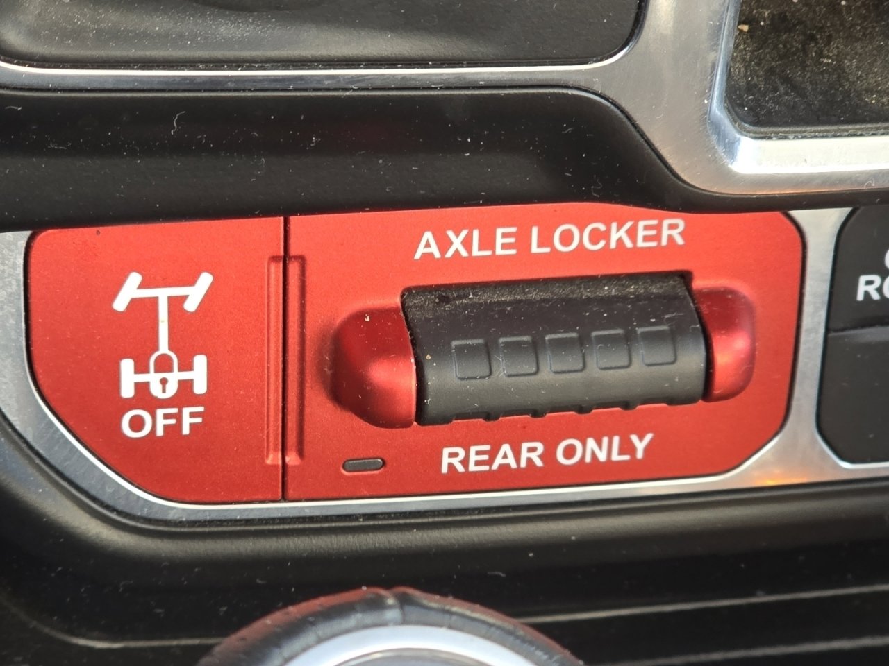 Used 2021 Jeep Gladiator Mojave w/ Dual Top Group image 11