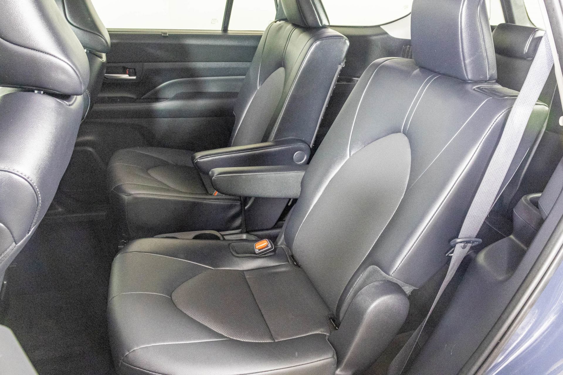 Used 2024 Toyota Grand Highlander XLE image 38