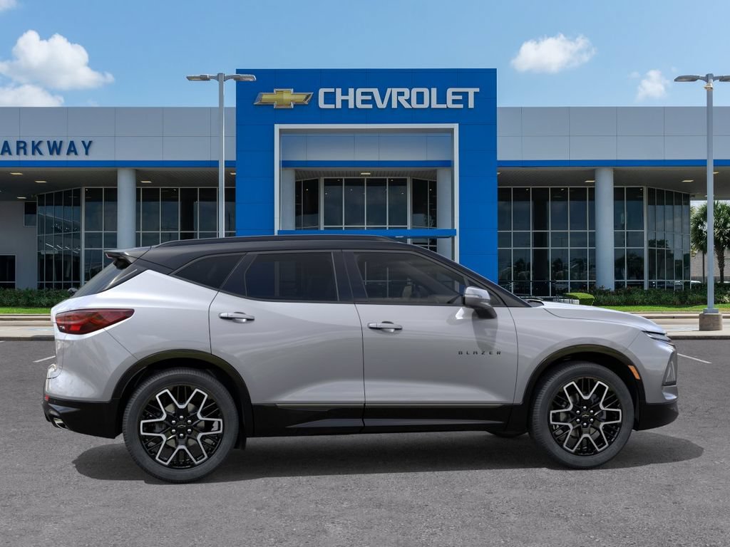 New 2026 Chevrolet Blazer RS FWD image 5