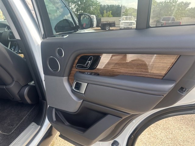Used 2019 Land Rover Range Rover HSE image 8