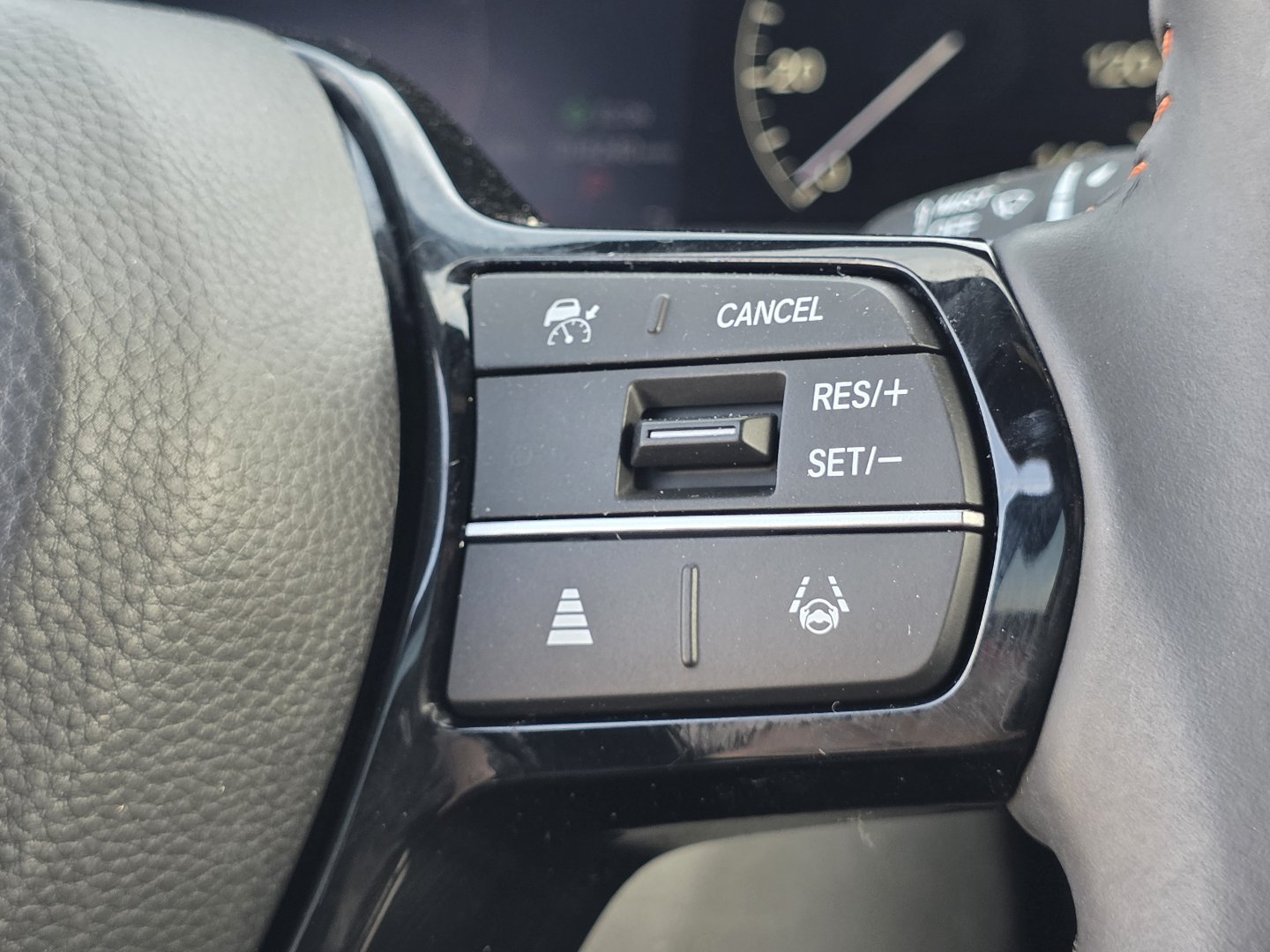 Certified 2024 Honda HR-V Sport image 30