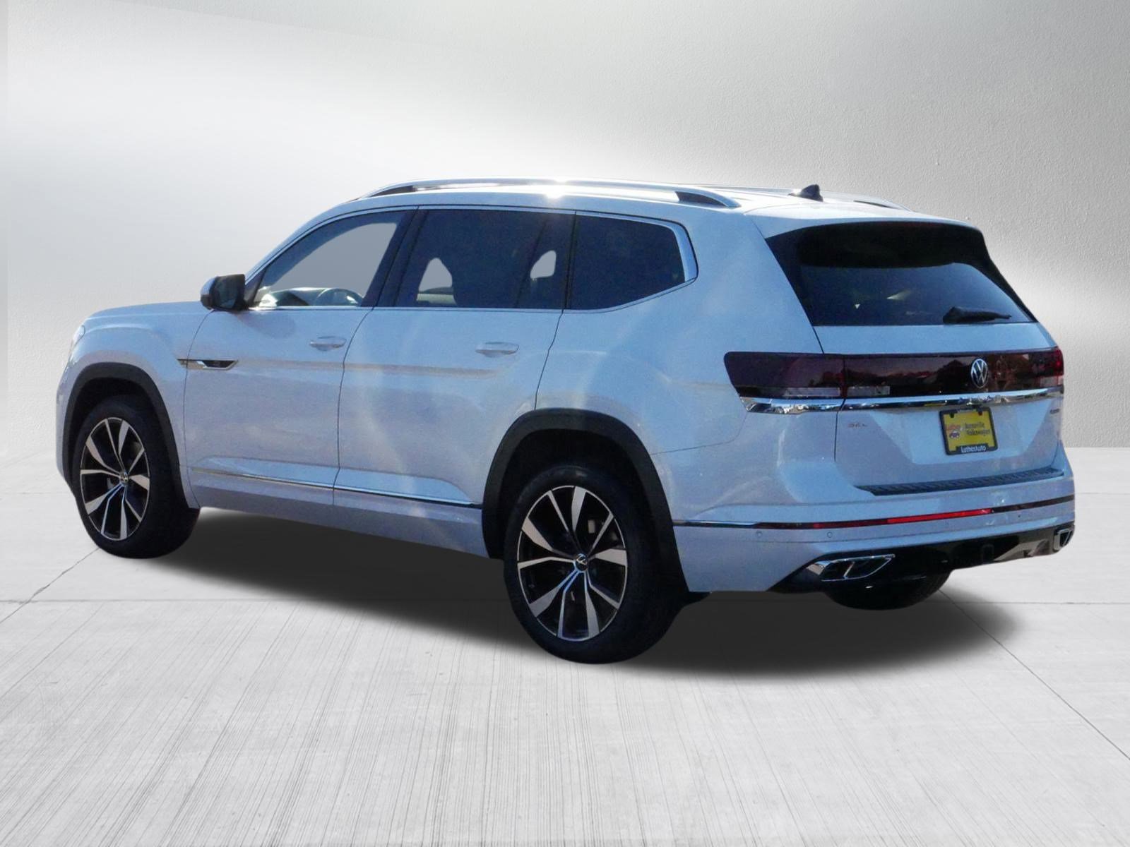 New 2026 Volkswagen Atlas SEL Premium R-Line image 3