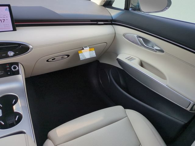 Certified 2026 Genesis GV70 2.5T Select AWD/4WD image 13