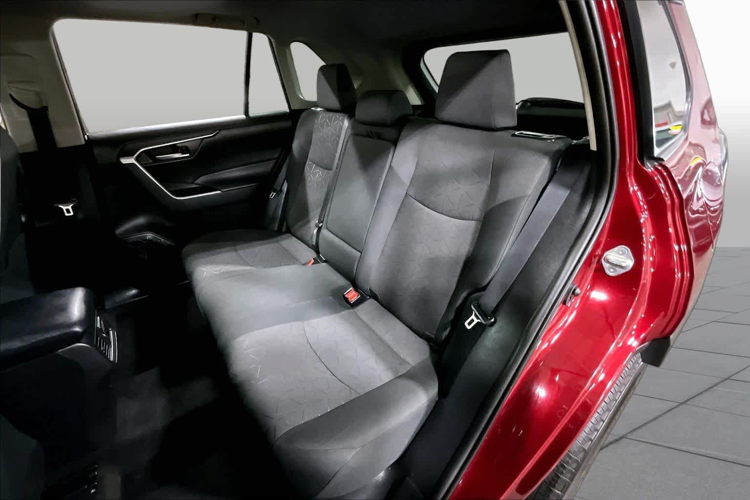 Used 2023 Toyota RAV4 XLE w/ Convenience Package AWD/4WD image 21