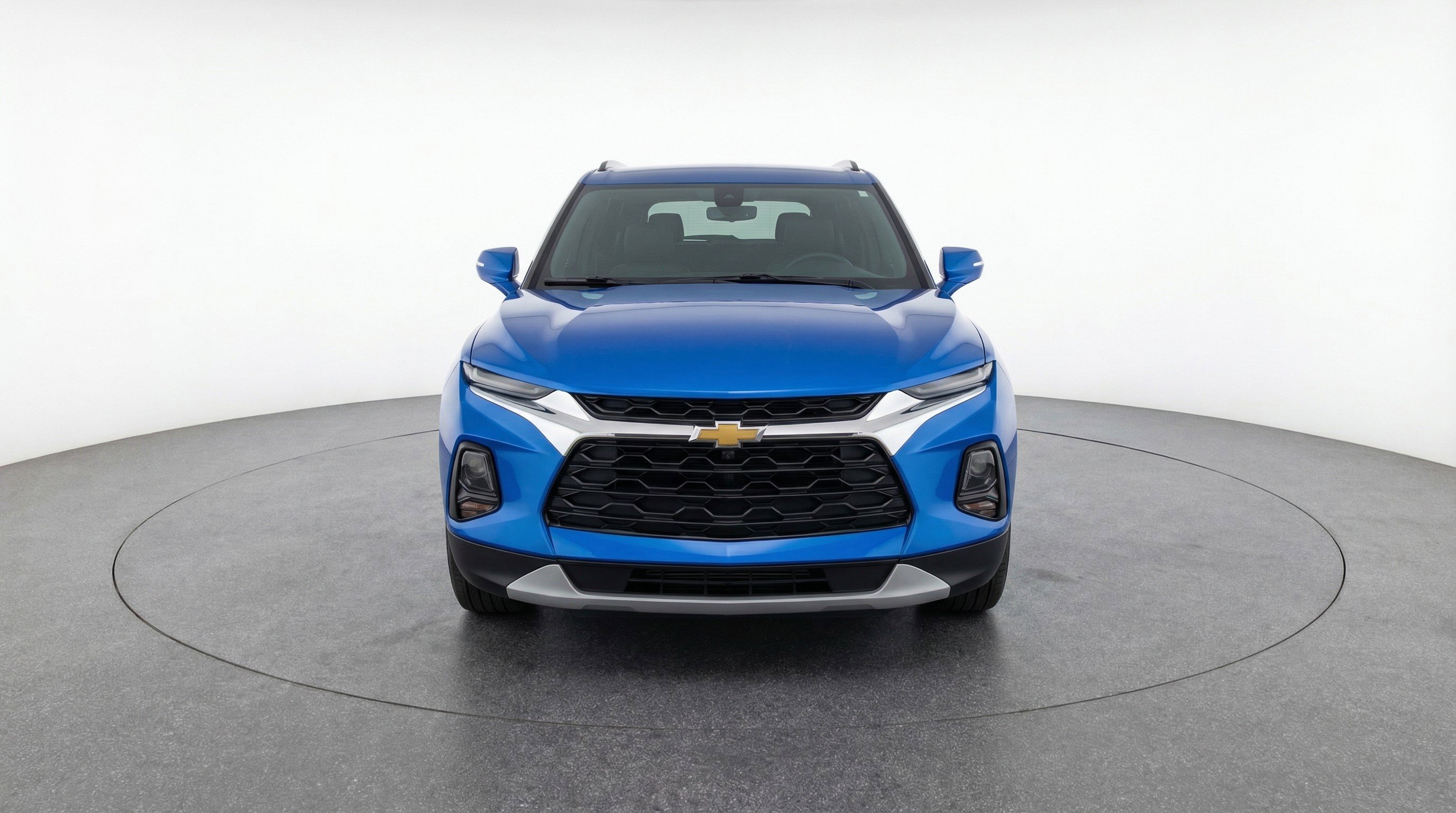Used 2025 Chevrolet Blazer LT image 2