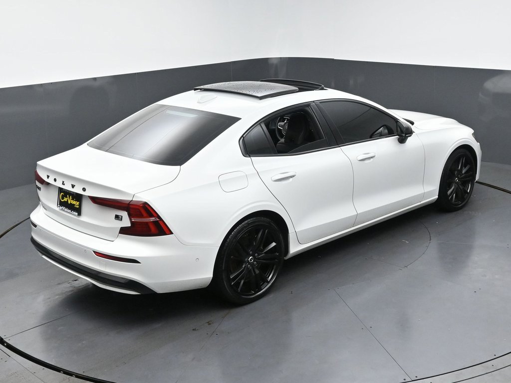 Used 2023 Volvo S60 T8 Ultimate image 41