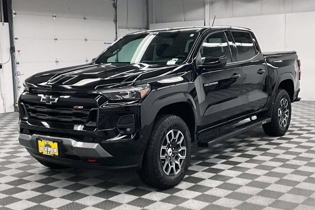 Used 2023 Chevrolet Colorado Z71 w/ Z71 Convenience Package 2 AWD/4WD image 11