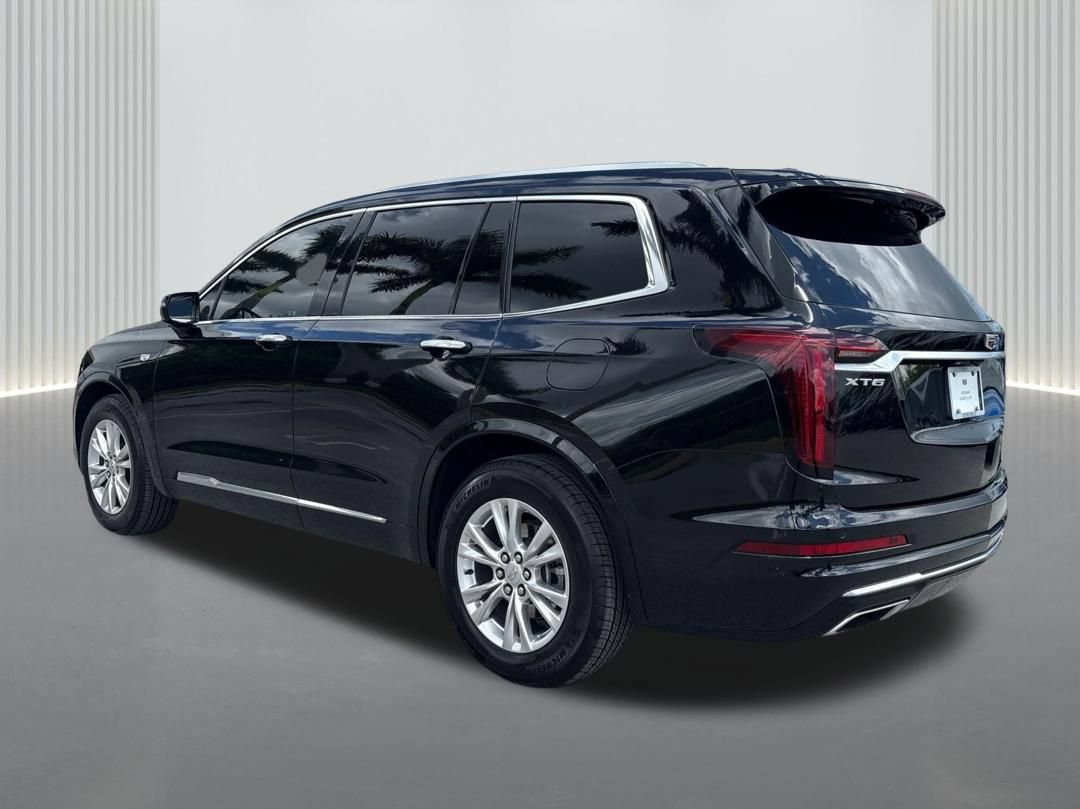 Certified 2024 Cadillac XT6 Luxury FWD image 9