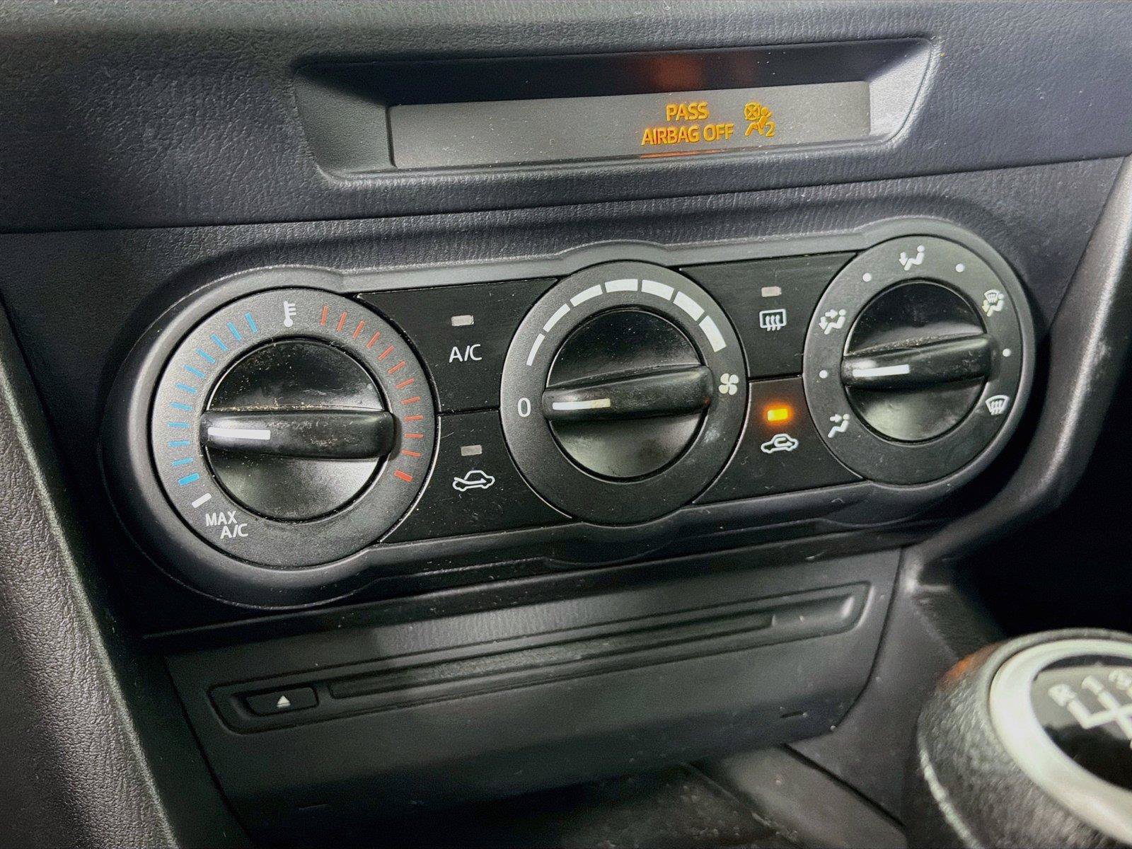 Used 2014 MAZDA MAZDA3 i Sport FWD image 20
