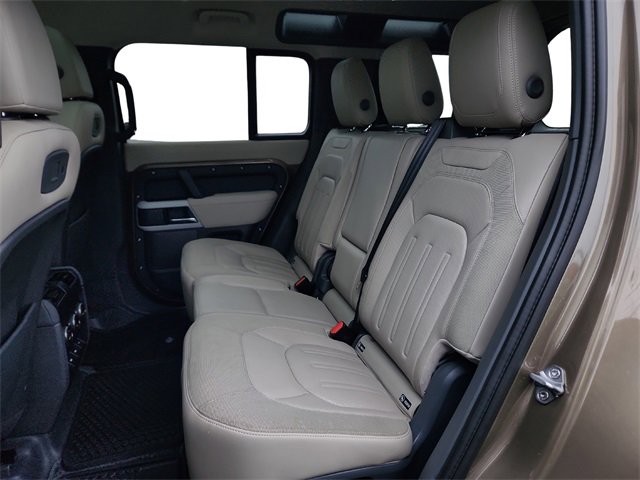 Used 2020 Land Rover Defender 110 SE image 26
