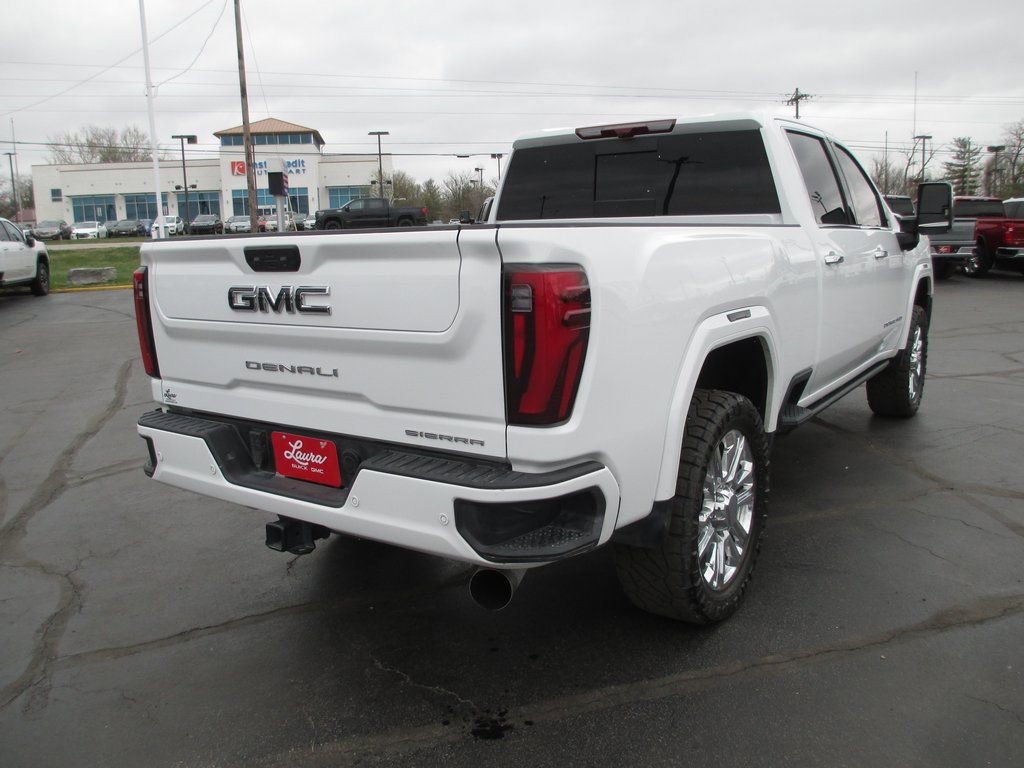 Used 2025 GMC Sierra 2500 Denali Ultimate image 6