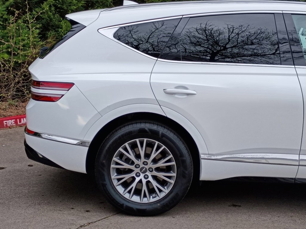 Used 2024 Genesis GV80 2.5T image 3
