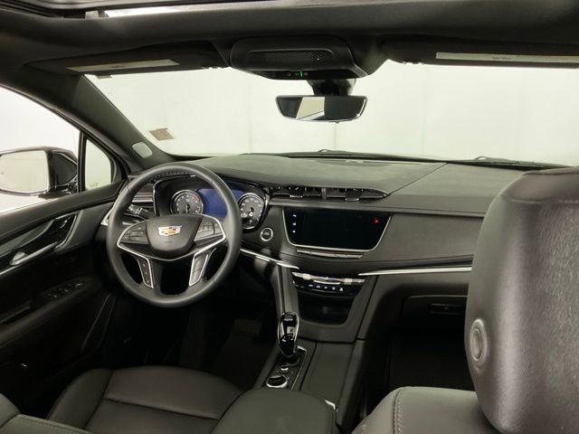 Used 2025 Cadillac XT5 Premium Luxury w/ Technology Package image 13