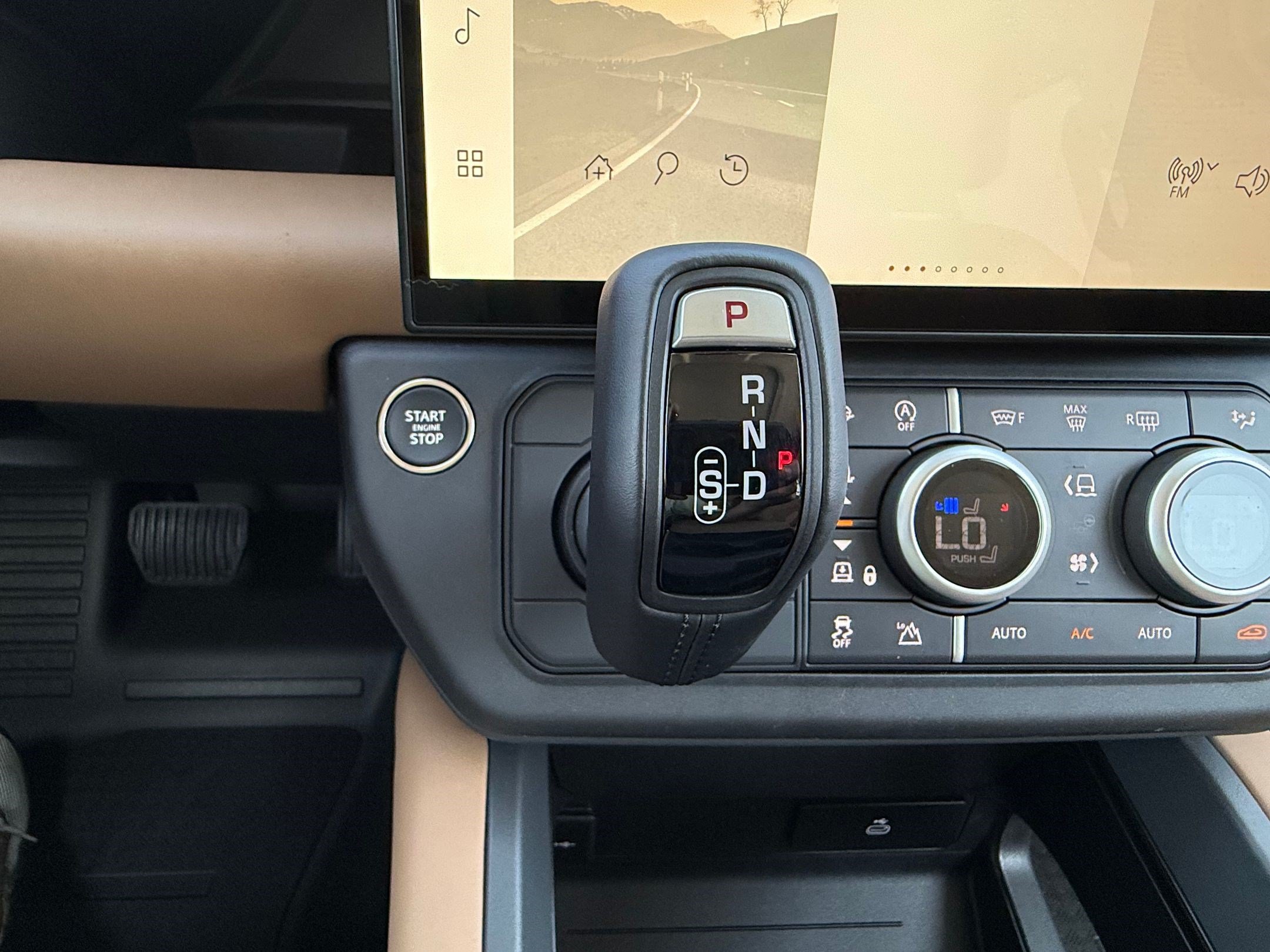 New 2026 Land Rover Defender 110 S AWD/4WD image 19