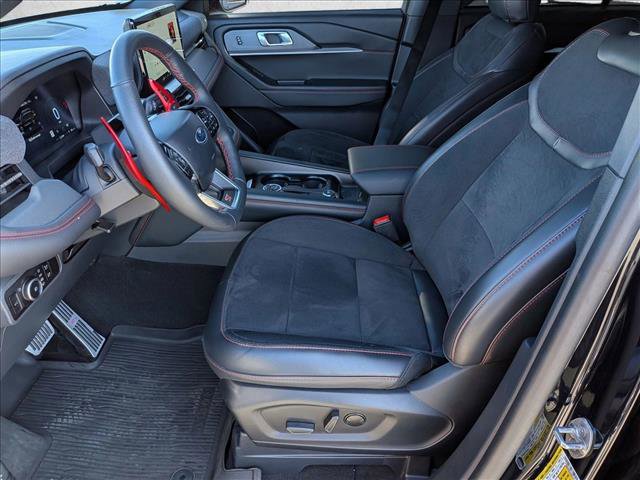 Used 2025 Ford Explorer ST AWD/4WD image 15