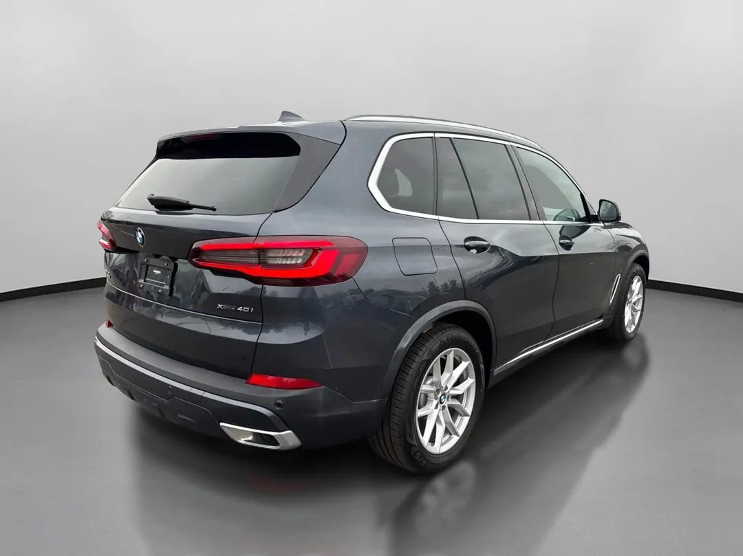 Used 2022 BMW X5 xDrive40i w/ Premium Package AWD/4WD image 5