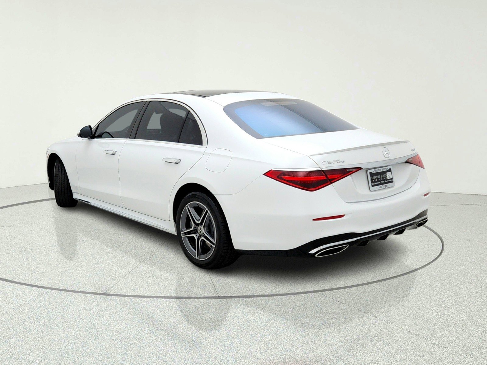 Certified 2024 Mercedes-Benz S 580e 4MATIC Sedan w/ AMG Line image 12