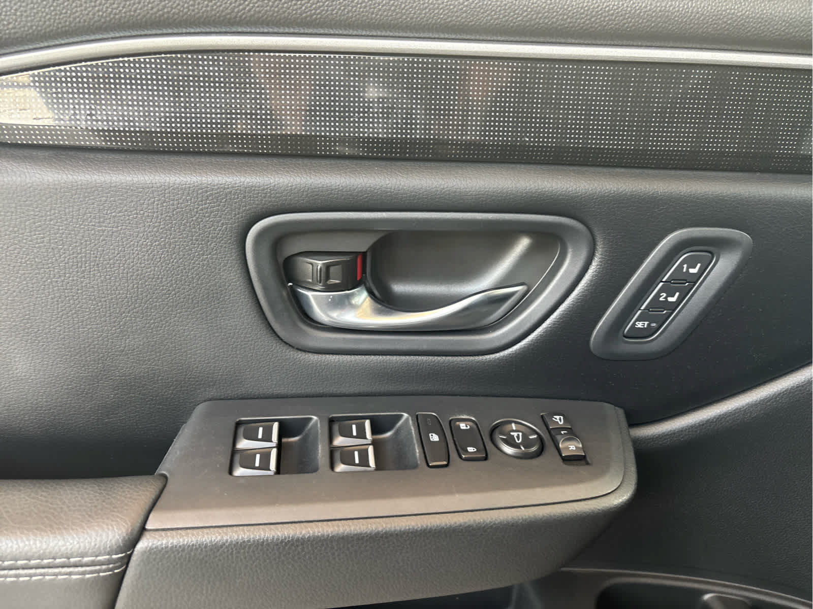 Used 2023 Honda Pilot Elite image 15