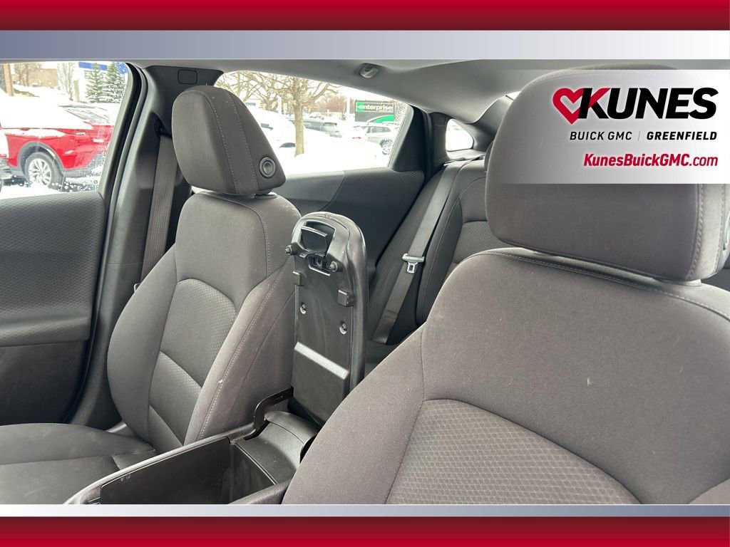 Used 2023 Chevrolet Malibu LT image 15
