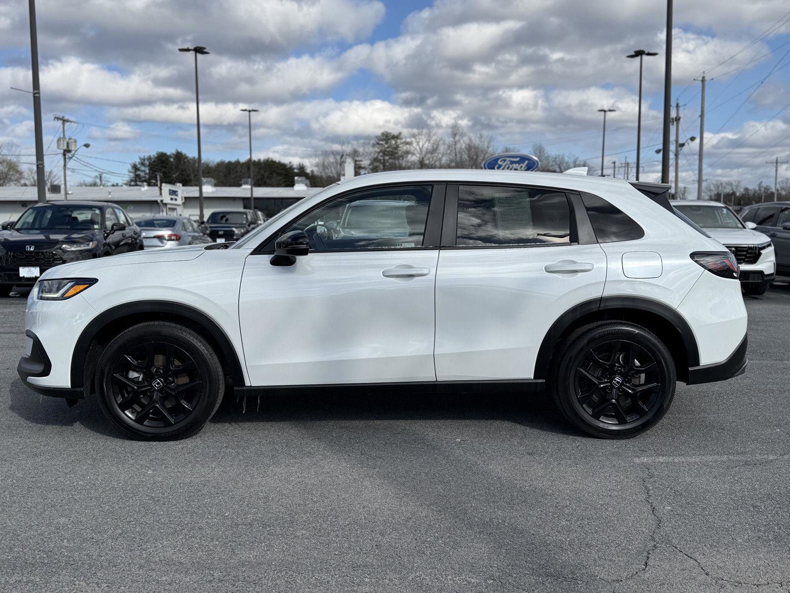 Certified 2024 Honda HR-V Sport image 8