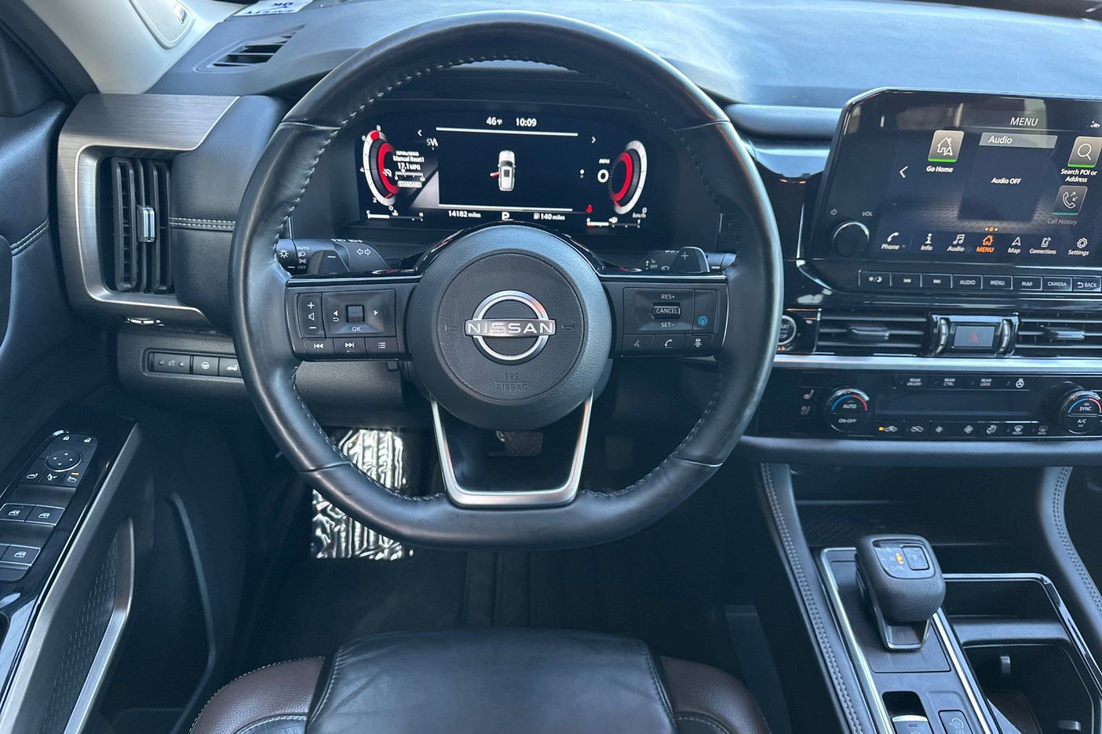 Certified 2024 Nissan Pathfinder Platinum w/ Cargo Package image 17