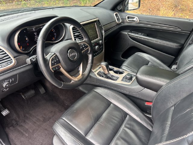 Used 2016 Jeep Grand Cherokee Limited AWD/4WD image 13