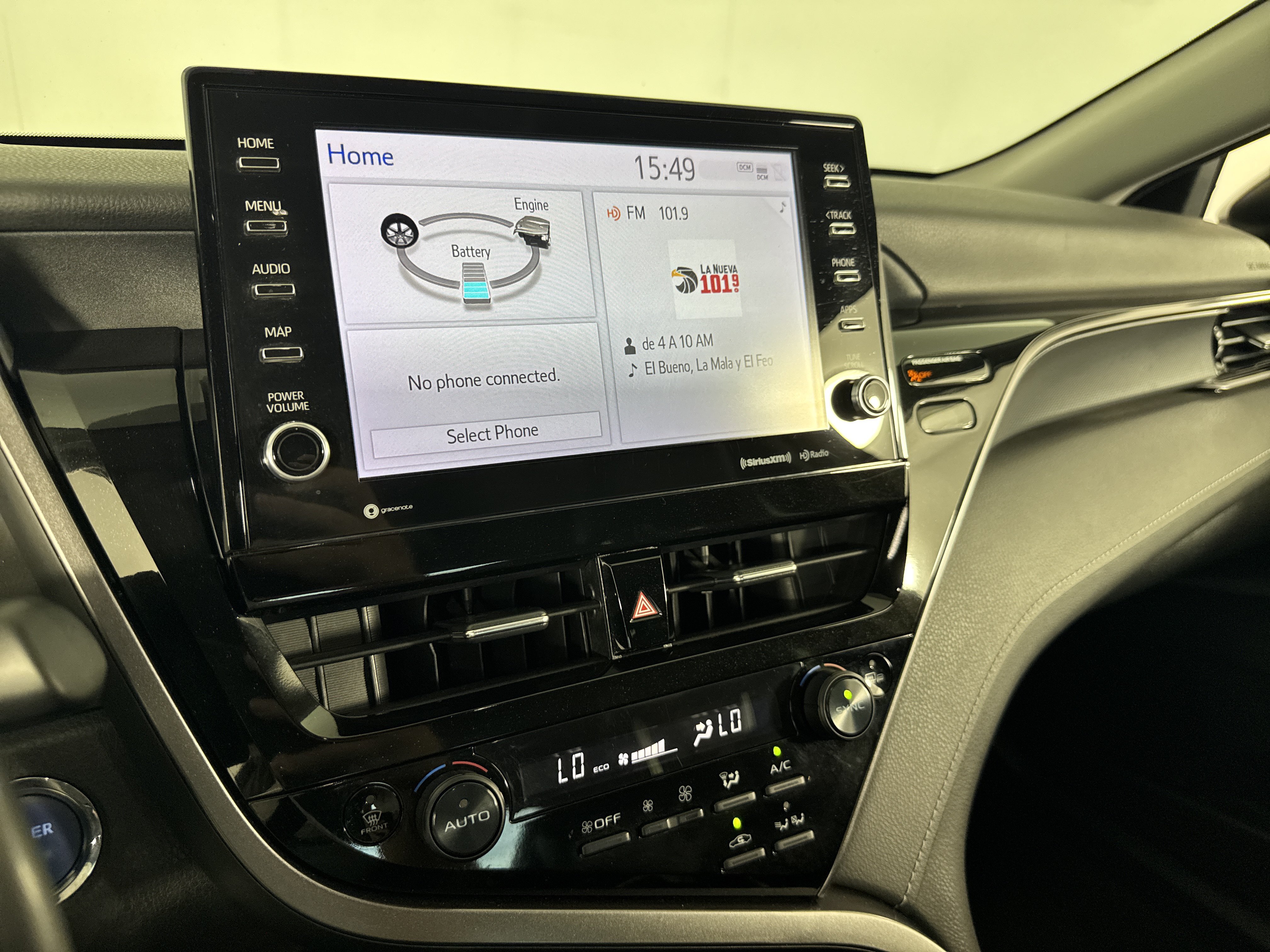 Used 2023 Toyota Camry SE w/ Audio Upgrade Package FWD image 29