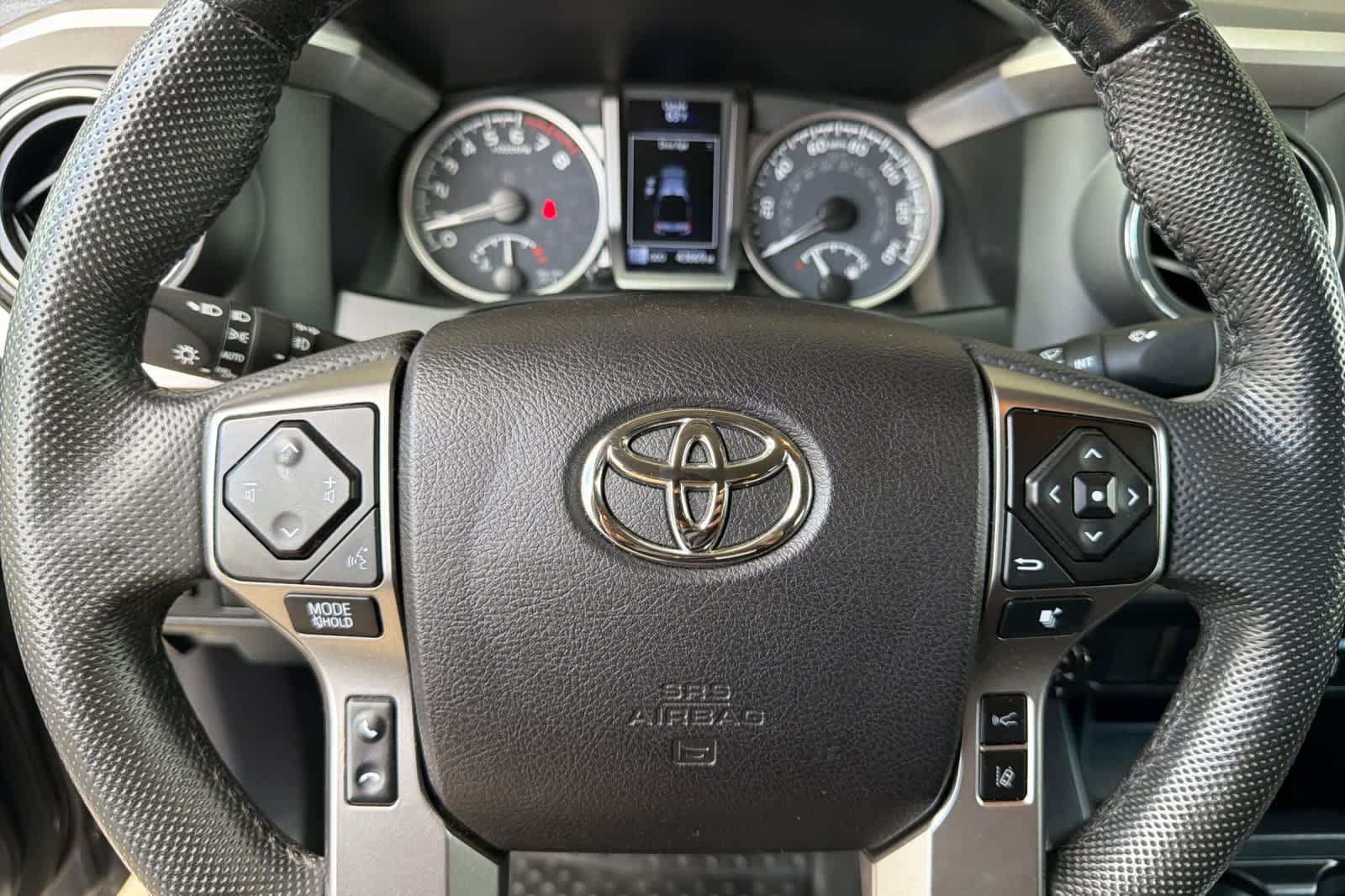 Used 2021 Toyota Tacoma SR5 RWD image 22