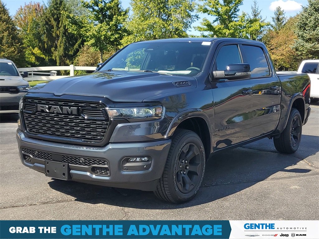 New 2026 RAM 1500 4x4 Crew Cab image 2