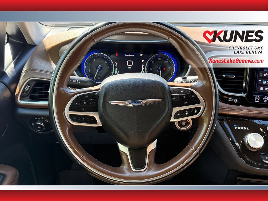 Used 2018 Chrysler Pacifica Limited w/ Advanced Safetytec Group FWD image 13
