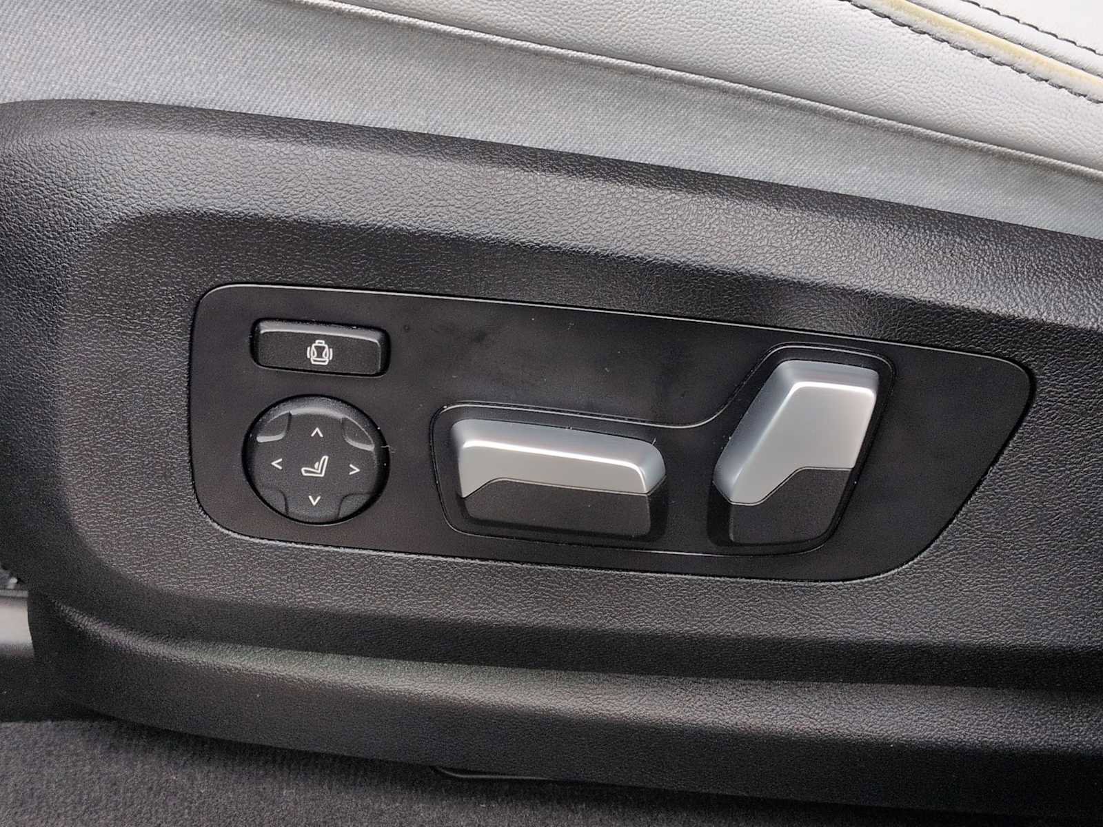 Certified 2023 BMW X5 xDrive40i w/ M Sport Package image 18