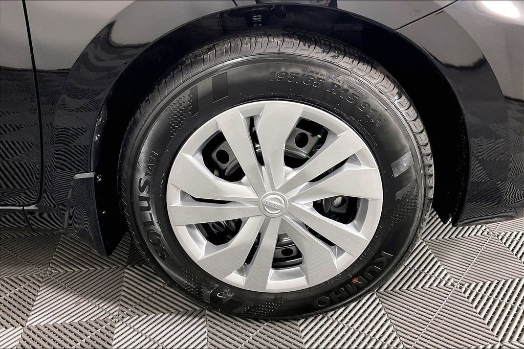 New 2025 Nissan Versa S w/ Trunk Package FWD image 16
