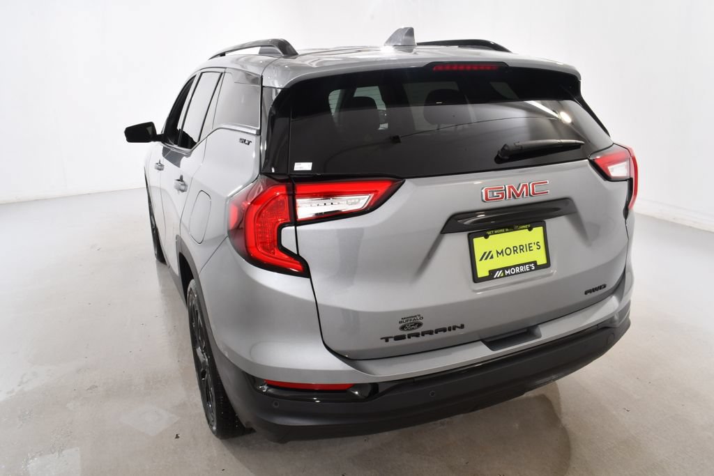 Used 2024 GMC Terrain SLT w/ Tech Package AWD/4WD image 14