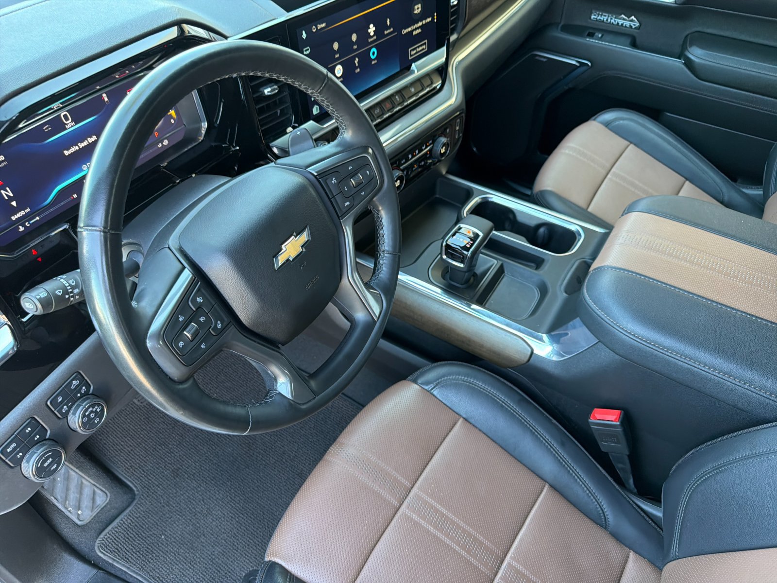 Used 2024 Chevrolet Silverado 1500 High Country AWD/4WD image 9