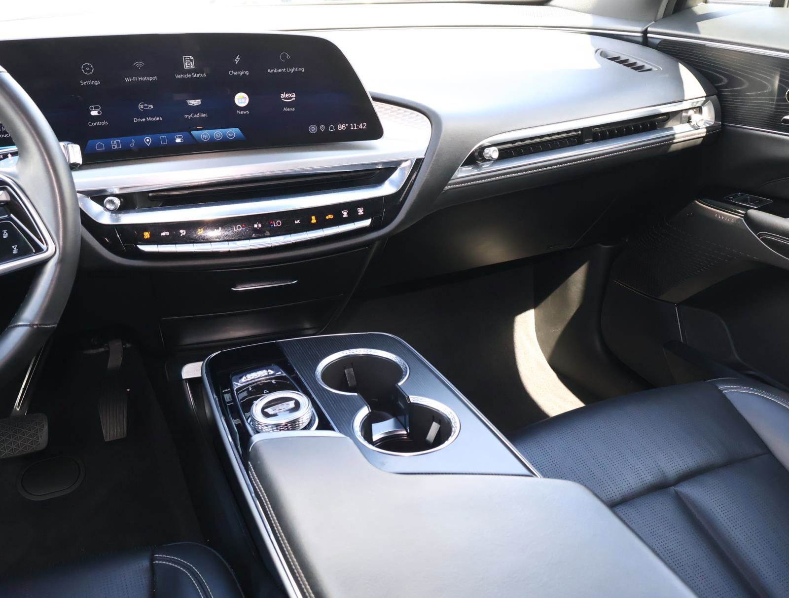 Certified 2024 Cadillac Lyriq Sport image 16
