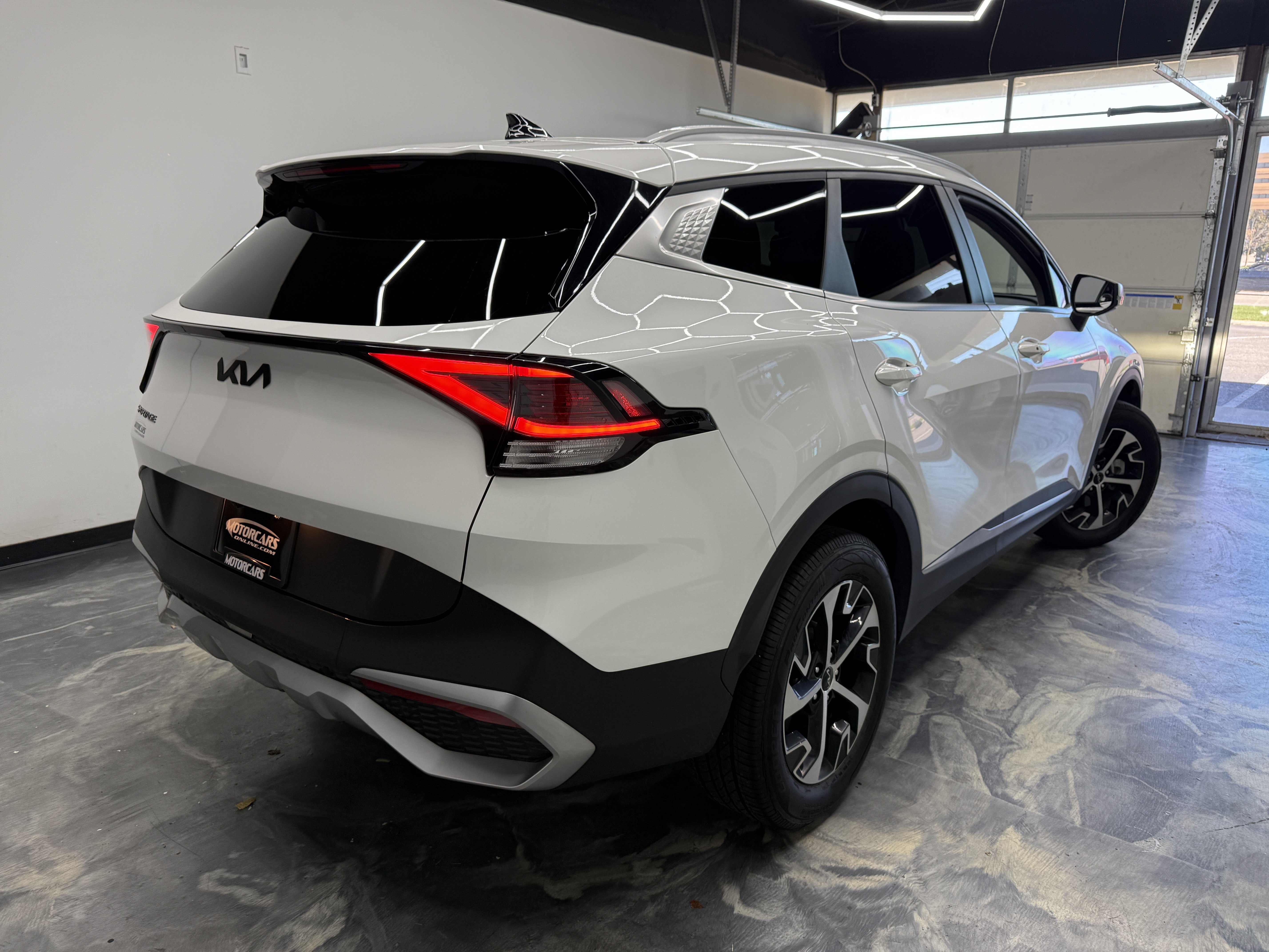 Used 2023 Kia Sportage EX AWD/4WD image 5
