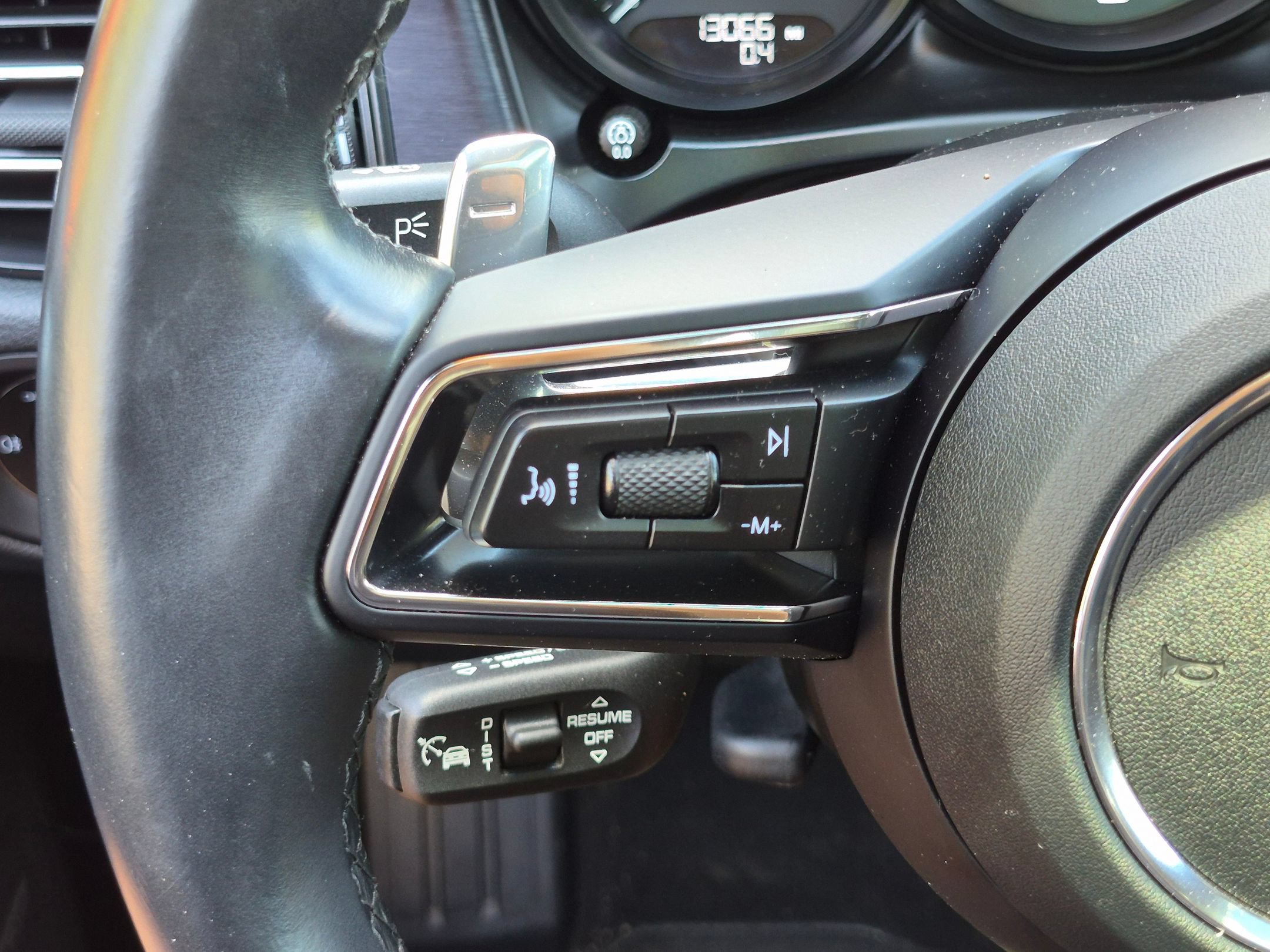 Certified 2023 Porsche Macan GTS AWD/4WD image 8