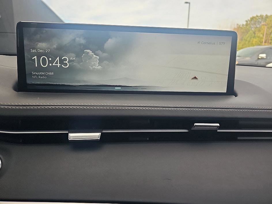 Used 2025 Genesis GV70 3.5T Sport w/ Sport Prestige Package image 29